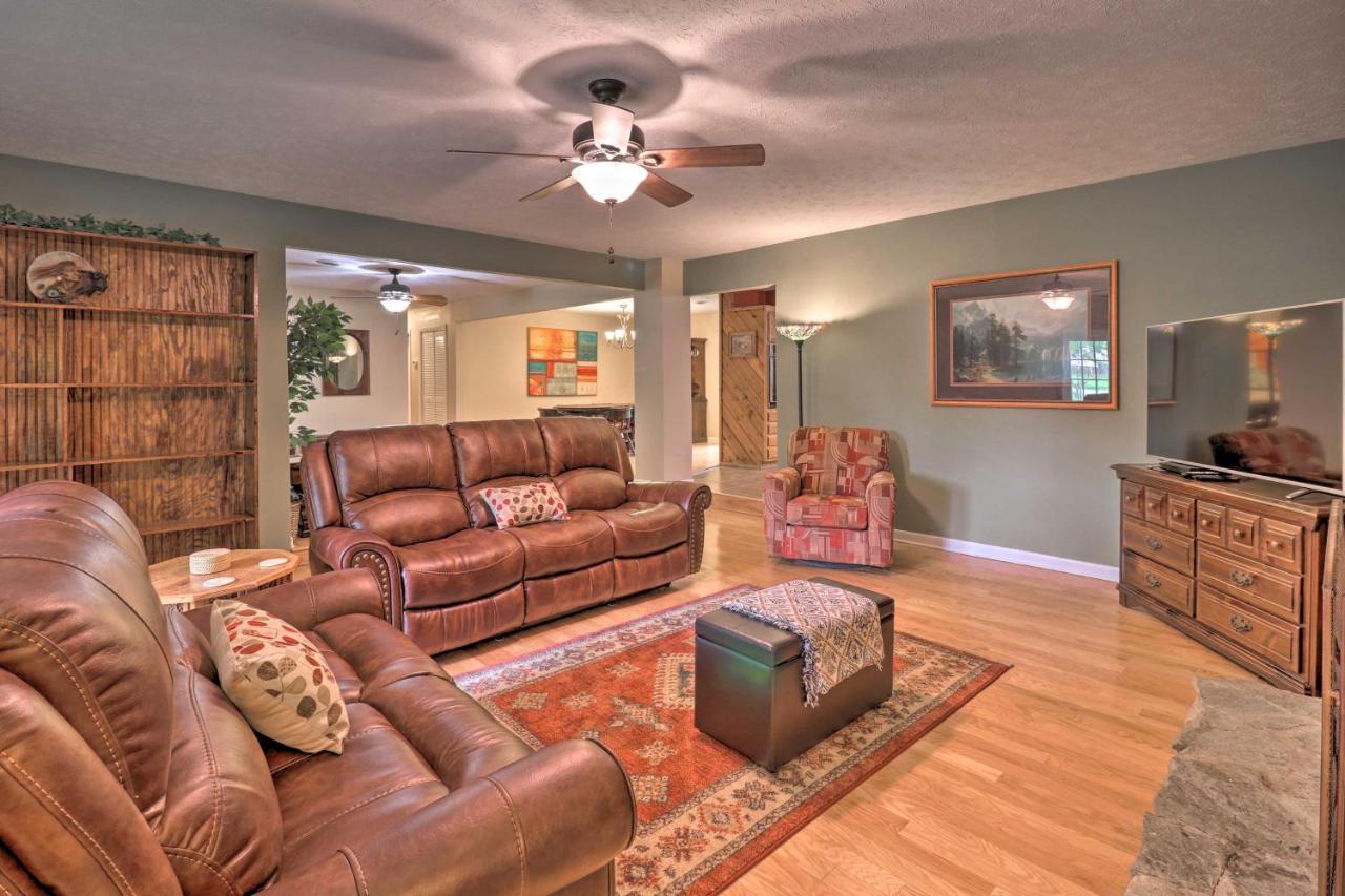 Hendersonville Home With Fire Pit 5 Mi To Downtown! Exteriör bild