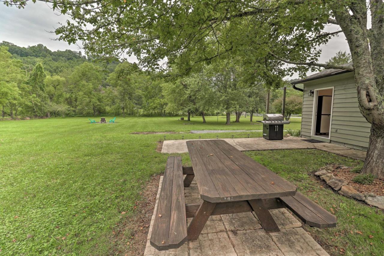 Hendersonville Home With Fire Pit 5 Mi To Downtown! Exteriör bild
