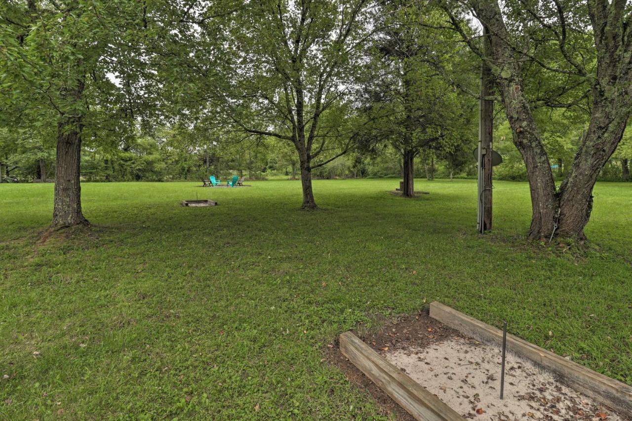 Hendersonville Home With Fire Pit 5 Mi To Downtown! Exteriör bild